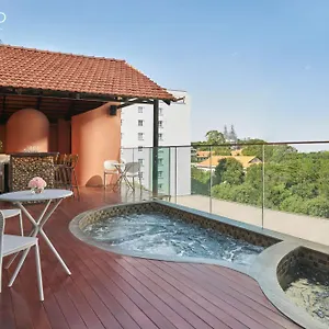 Silverland Sil Hotel